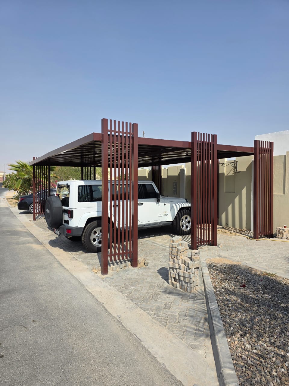 Cantilever Car Shade Build — Sharjah Villa